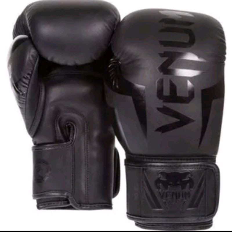 Găng boxing Venum cao cấp