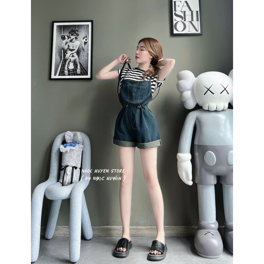 Set Quần Yếm Nữ Quần Đùi Yếm Nữ Vải Jean Bò Dây Rút Eo Mix Áo Phông Thụng Ngắn Tay Kẻ Ngang Siêu Cute