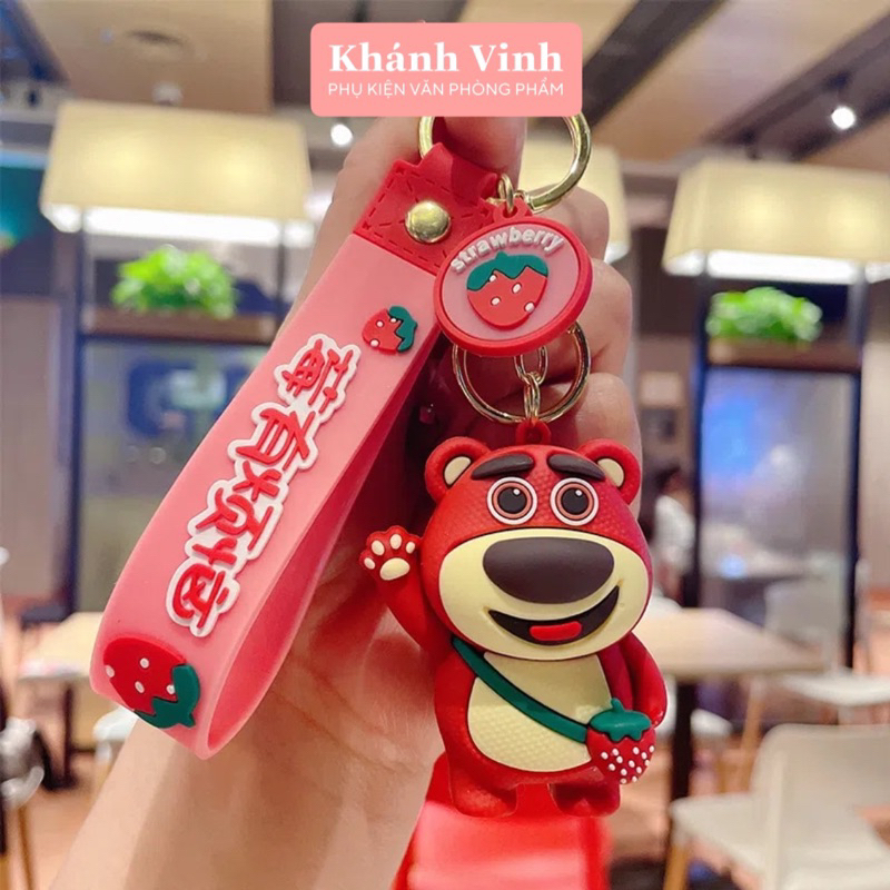 Móc Khoá Cao Cấp Hình Chú Gấu Lotso | Móc Khoá Khánh Vinh