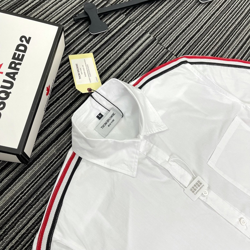 Áo SơMi Trắng Nam Nữ Dài Tay Thome Vải Thô Thêu Vạch Sọc Xanh Trắng Đỏ Viền Tay Siêu Cấp Cho Các Boy Phố Đi Học Đi