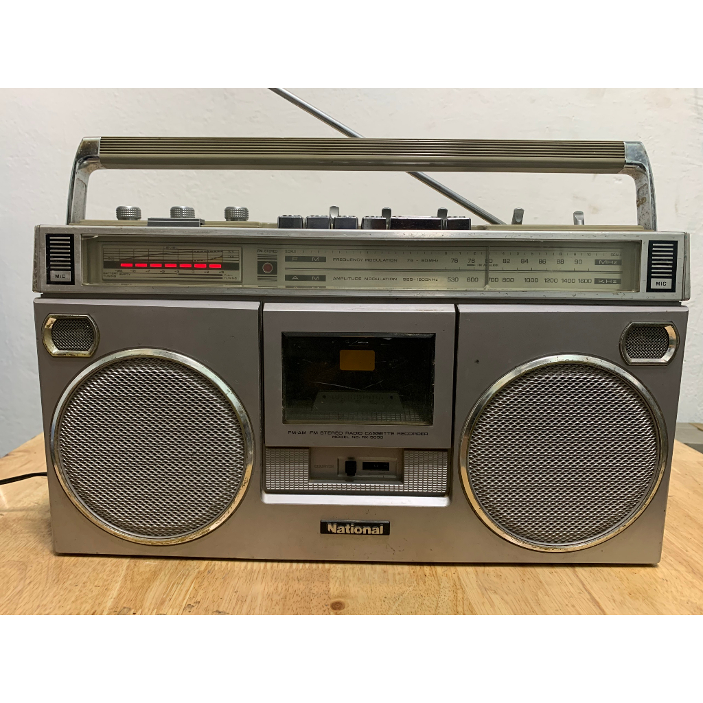 Bán  em đài Cassette Radio National RX - 5090 bãi nhật về hát tốt