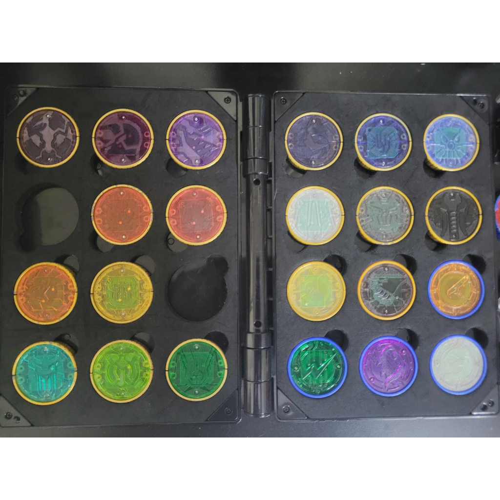 Đồ chơi Kamen Rider OOO: DX/Candy/Gashapon O Medals