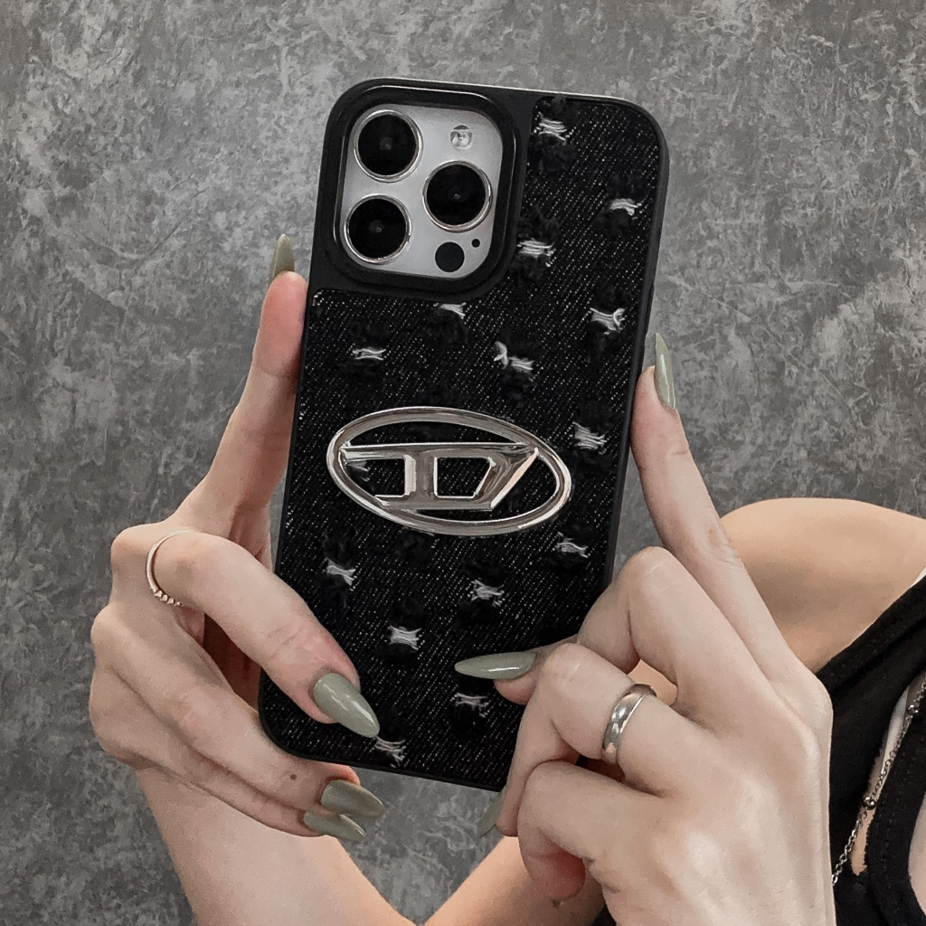 Ốp lưng iphone phủ bò Diesel