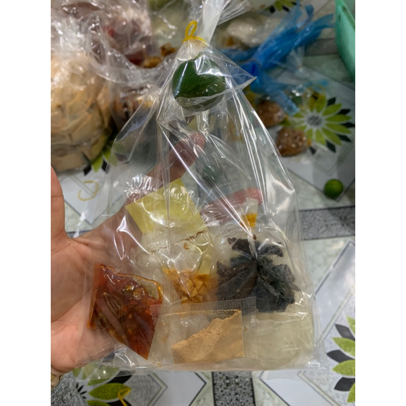 Bánh tráng phơi sương sốt bò