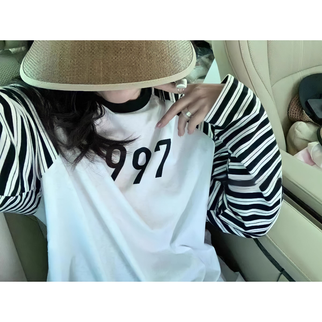 Áo Thun Nữ Tay Phối Kẻ 1997 🦋 Áo Nữ Dáng Thụng Dài Tay Cổ Tròn Phối Màu In Hình 🦋