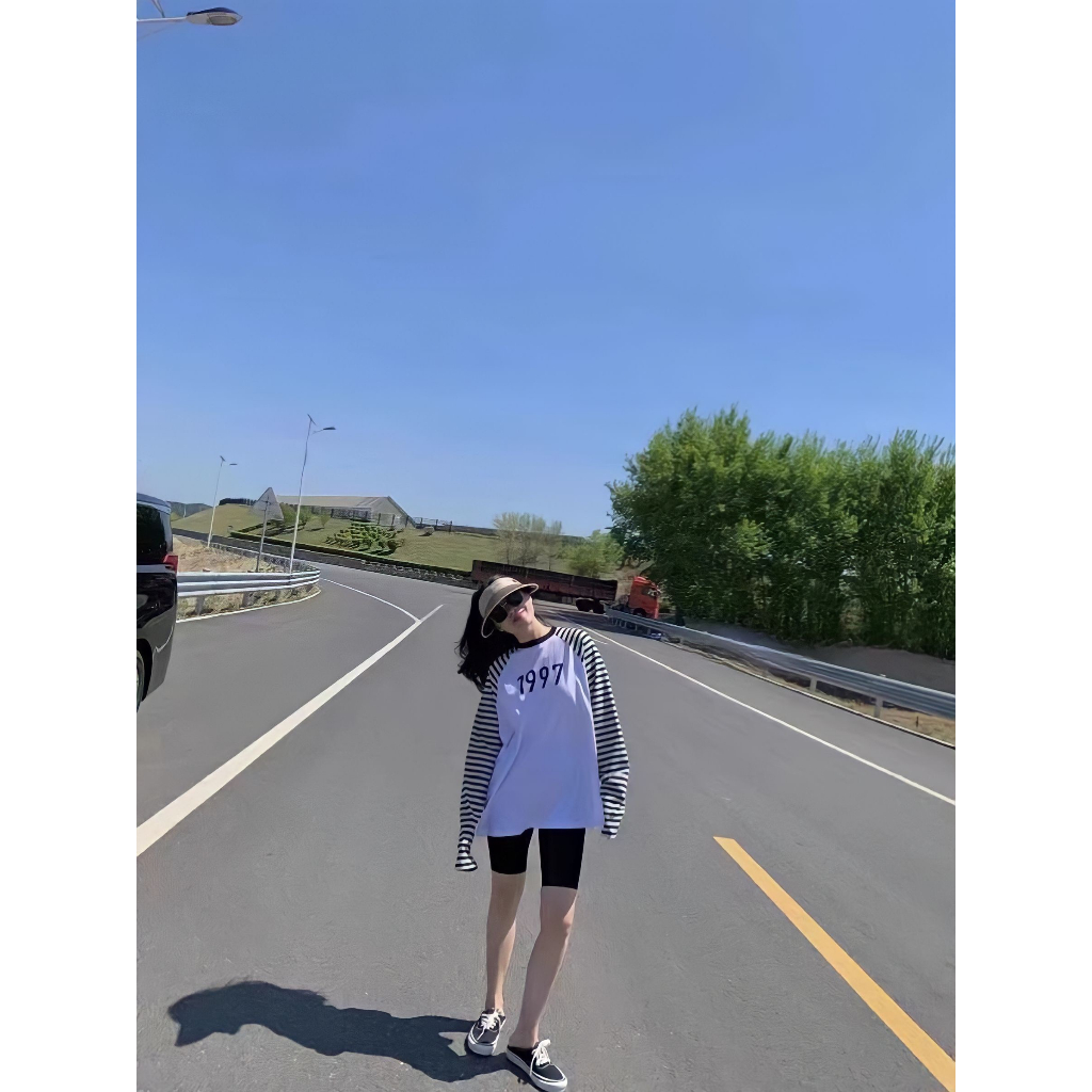 Áo Thun Nữ Tay Phối Kẻ 1997 🦋 Áo Nữ Dáng Thụng Dài Tay Cổ Tròn Phối Màu In Hình 🦋