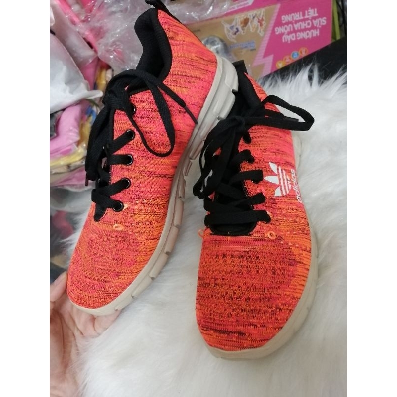 Nhiều mẫu Giày thể thao siêu nhẹ còn lẻ size 38,39,40,41 giảm giá mạnh nh