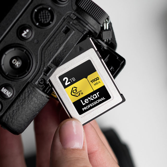 Thẻ nhớ Lexar 64GB 128GB CFexpress Type B Gold series, quay video 8K, tốc độ đọc đến 1750Mb/s, ghi 1000Mb/s, BH 5 năm