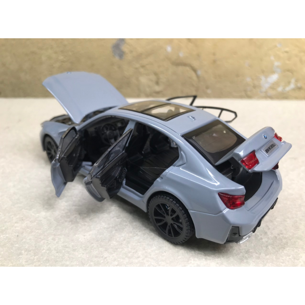 Mô hình xe ô tô BMW 320i 2024 - 1:32