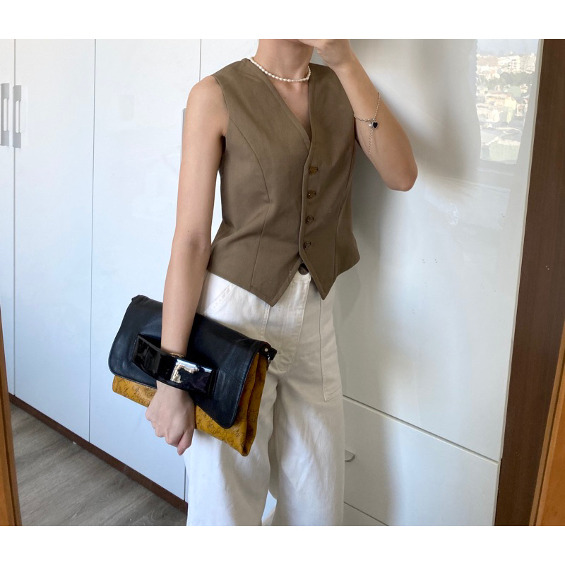 Túi đeo chéo clutch cầm tay 2 trong 1 si hiệu Diana x Disney hoạ tiết chuột Mickey