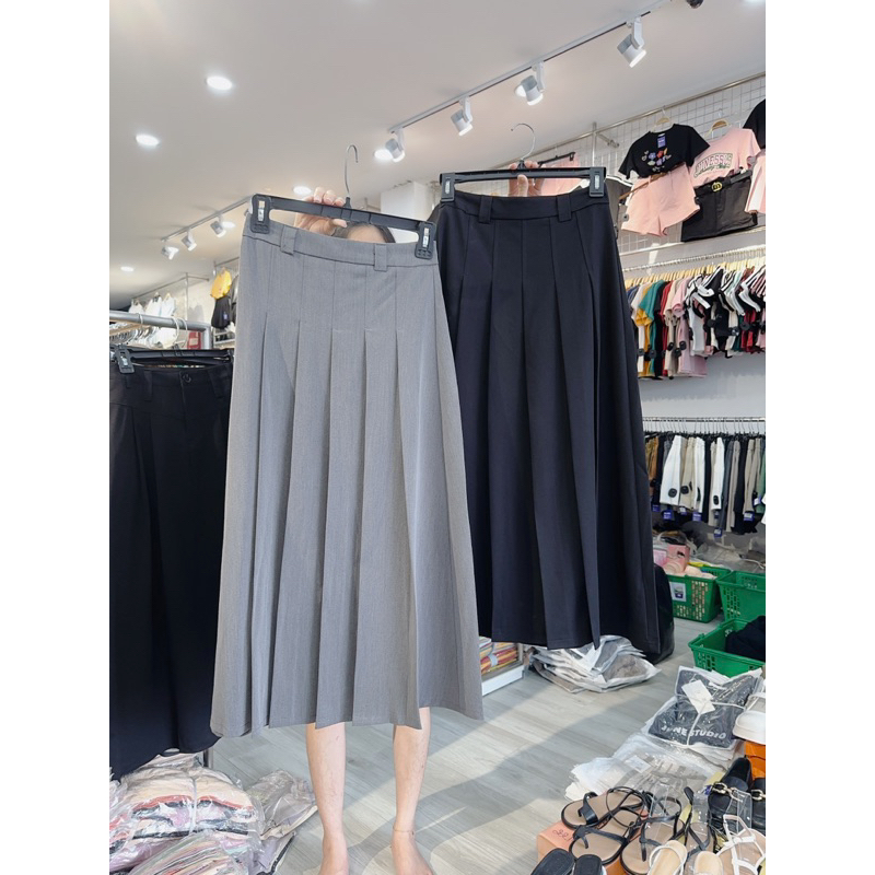 Chân váy xoè xếp ly dài