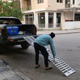 Thang Dắt Xe Máy Lên Xe Bán Tải DÔTA