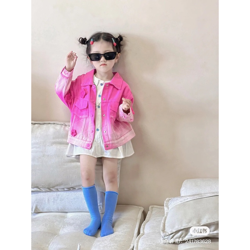 Áo khoác jean loang màu siêu đáng yêu phong cách hàn quốc cho bé gái