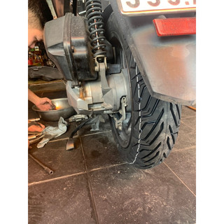 Vỏ lốp gai city grip 120/70-14 bánh sau pcx150,160.