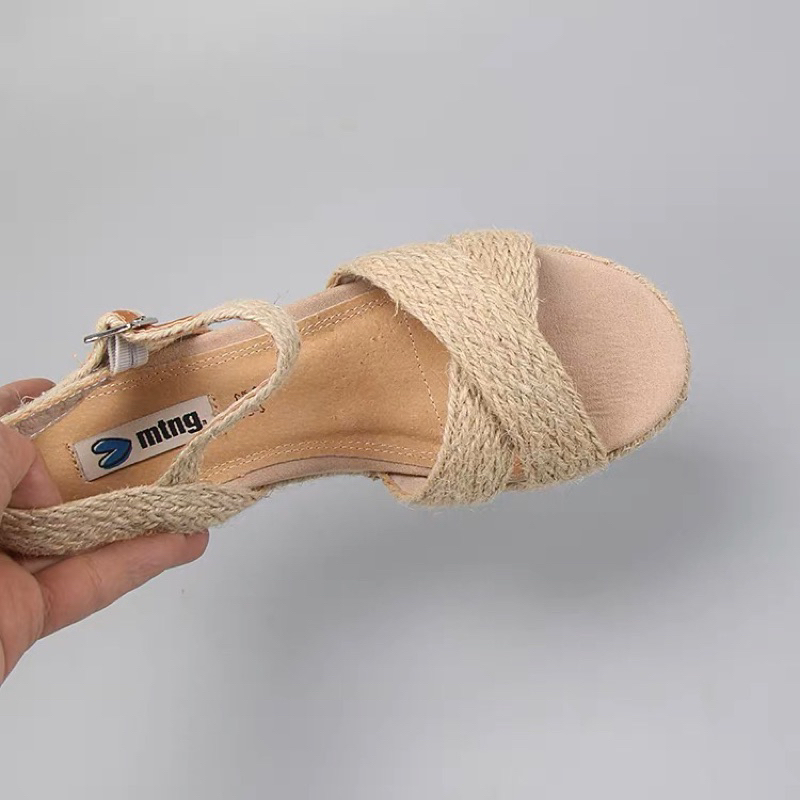 Sandan đế xuồng