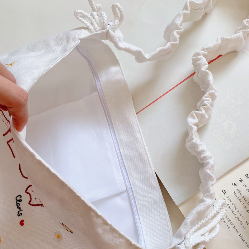 Túi Vải Canvas Đeo Chéo Dây Rút Thêu Tay Độc Đáo