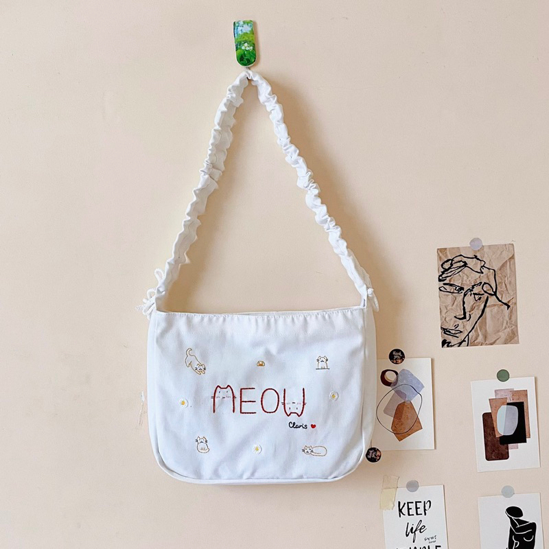 Túi Vải Canvas Đeo Chéo Dây Rút Thêu Tay Độc Đáo