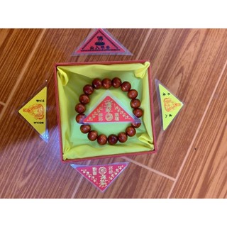 sỉ vòng gỗ quà tặng đàn hương đỏ giá rẻ