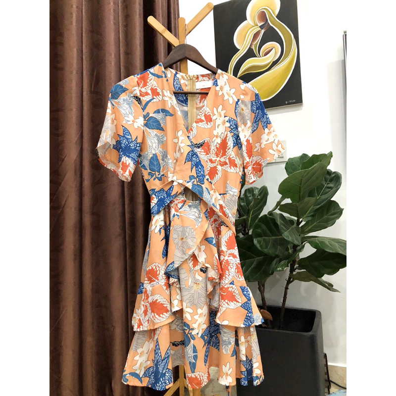 Đầm hoa bèo tầng đắp ngực chéo (eo 70)