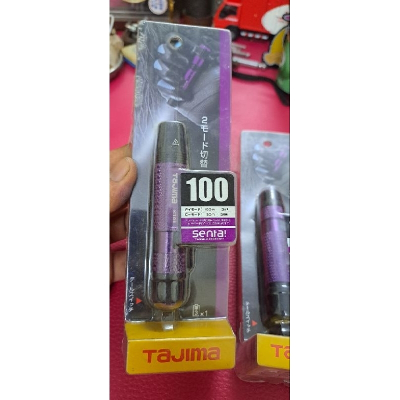 Đèn pin TaJima santa cao cấp 100lm , 30lm , có túi đựng đeo thắt lưng