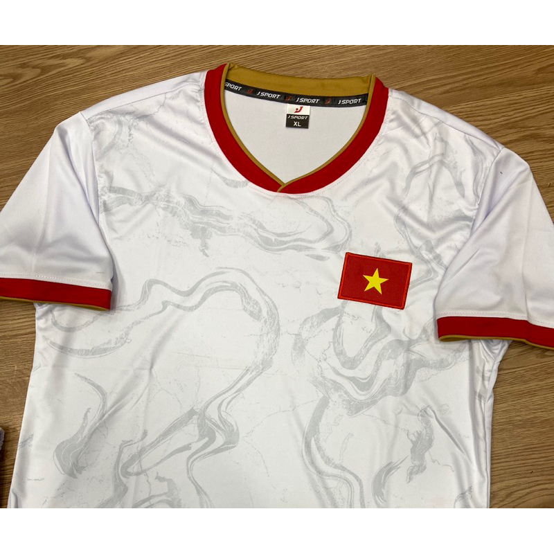 Bộ quần áo đá banh Việt Nam, Bộ quần áo bóng đá in tên và số theo yêu cầu