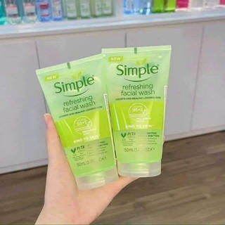 Sữa rửa mặt simple giúp dịu da 150ml