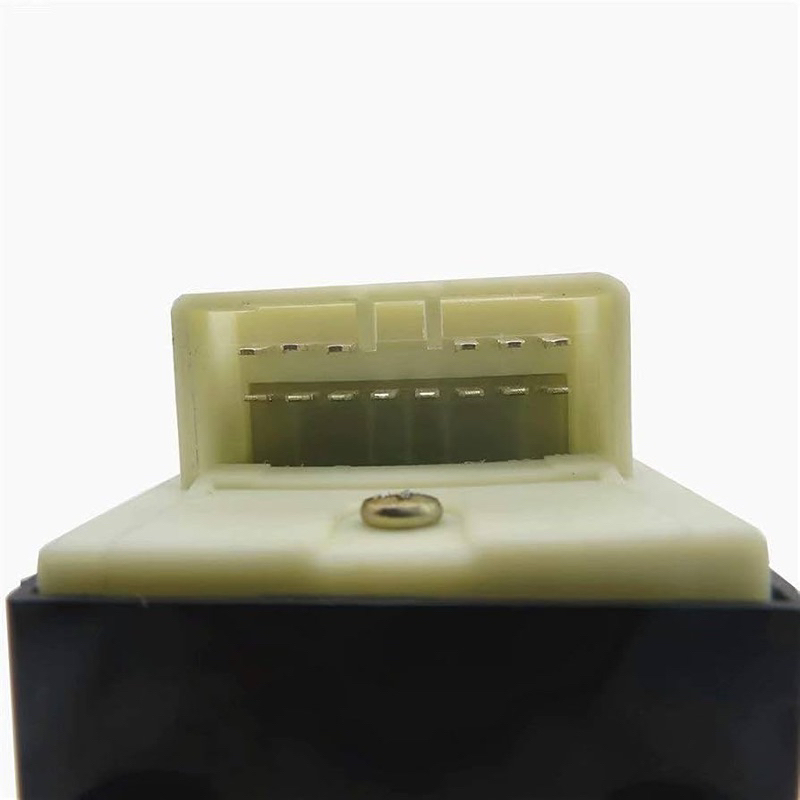 Công tắc lên xuống kính Toyota Vios Limo độ và Inova J độ