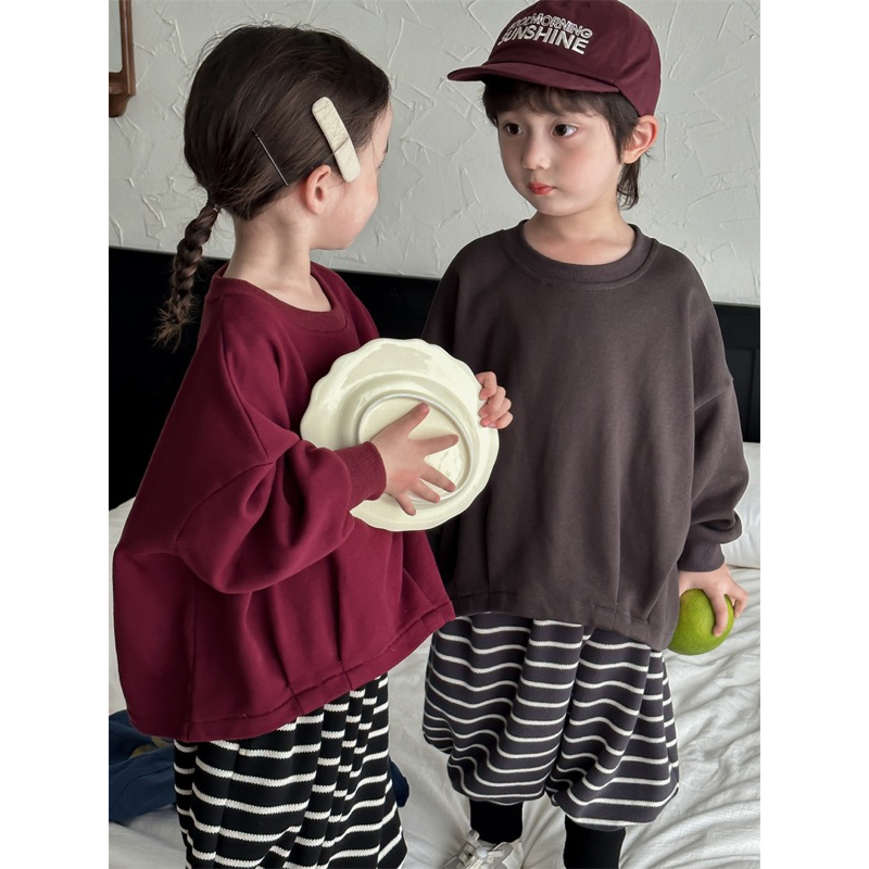 Áo Nỉ Trơn Dáng Rộng Bo Gấu Cho Bé