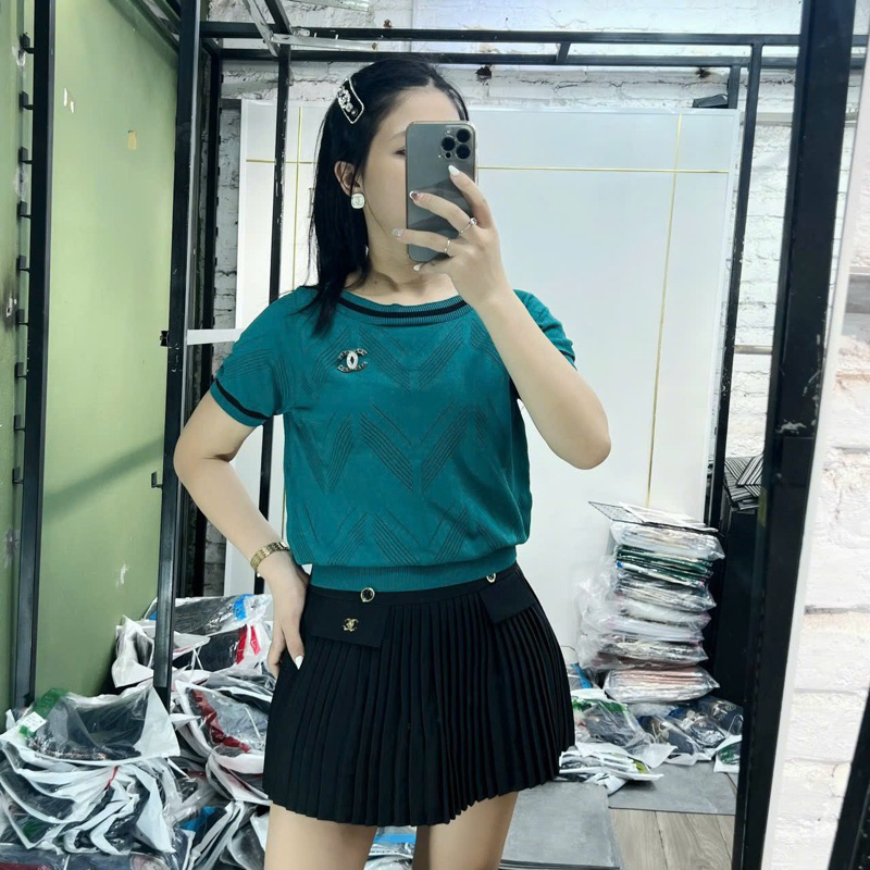 áo len Mông tơ ghi ngắn tay nữ
