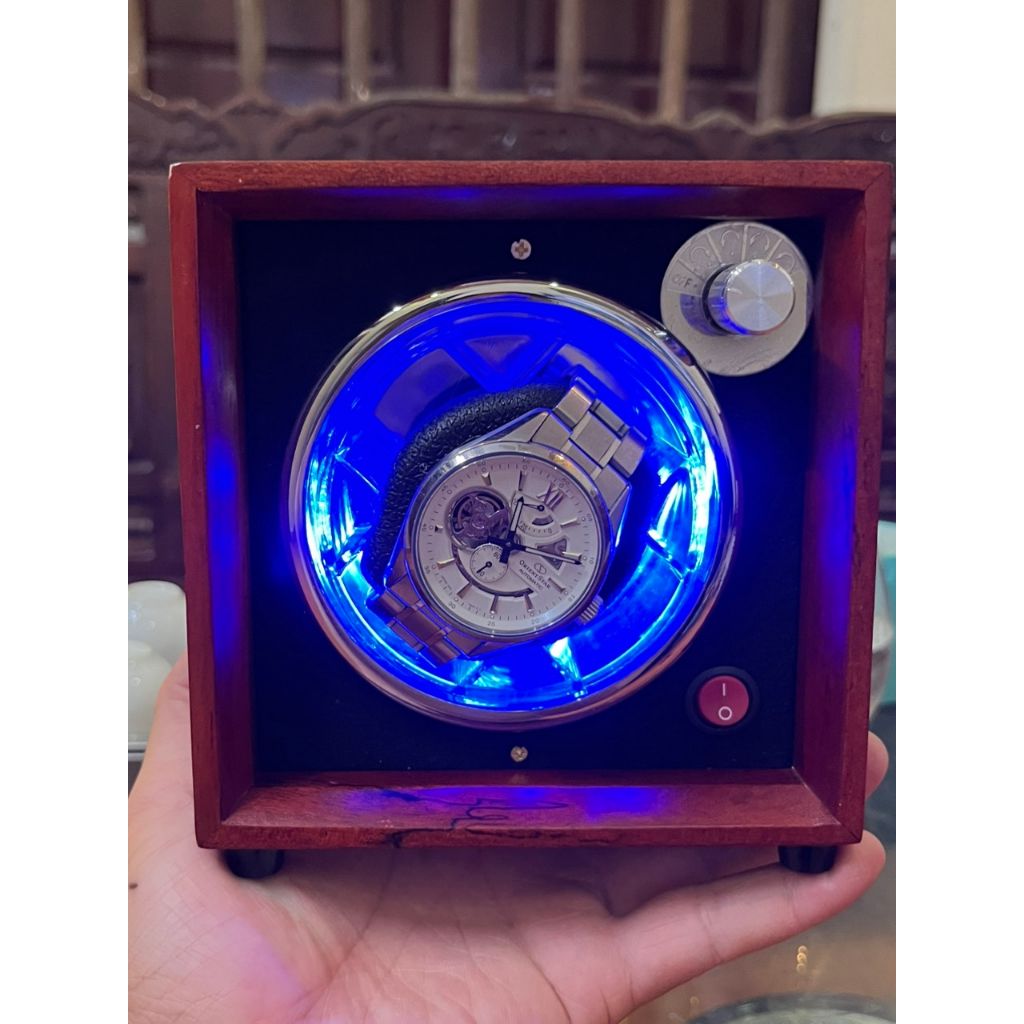 HỘP XOAY ĐỒNG HỒ CƠ gỗ hương đá 5 xoay led