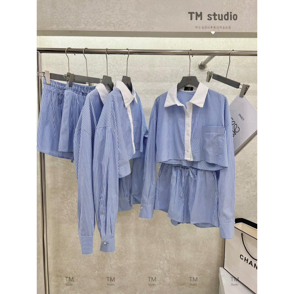 Sét kẻ xanh áo sơ mi cổ bẻ croptop dài tay + quần sooc cạp chun