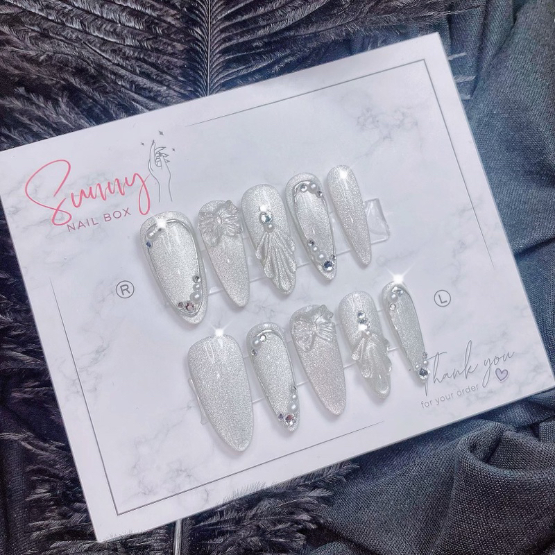 Nail box mắt mèo vẽ nổi
