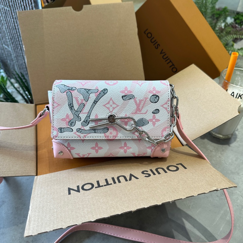 Túi đeo chéo lv truck hồng nam - nữ hàng super sale fullbox