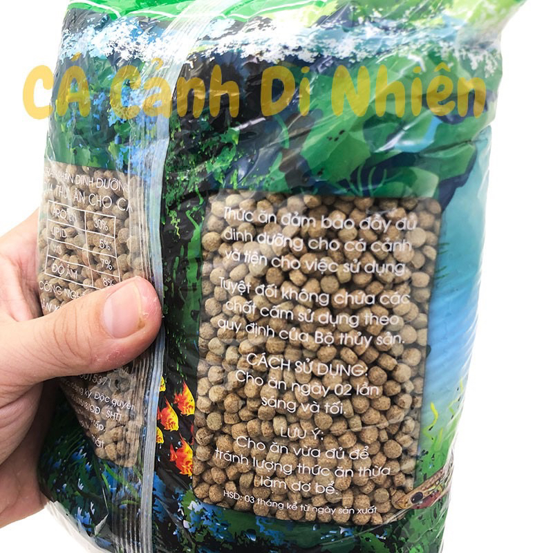 Cám cá Shanghai thức ăn cho cá dạng viên to 500g cung cấp dinh dưỡng nuôi cá khoẻ mạnh bơi tốt