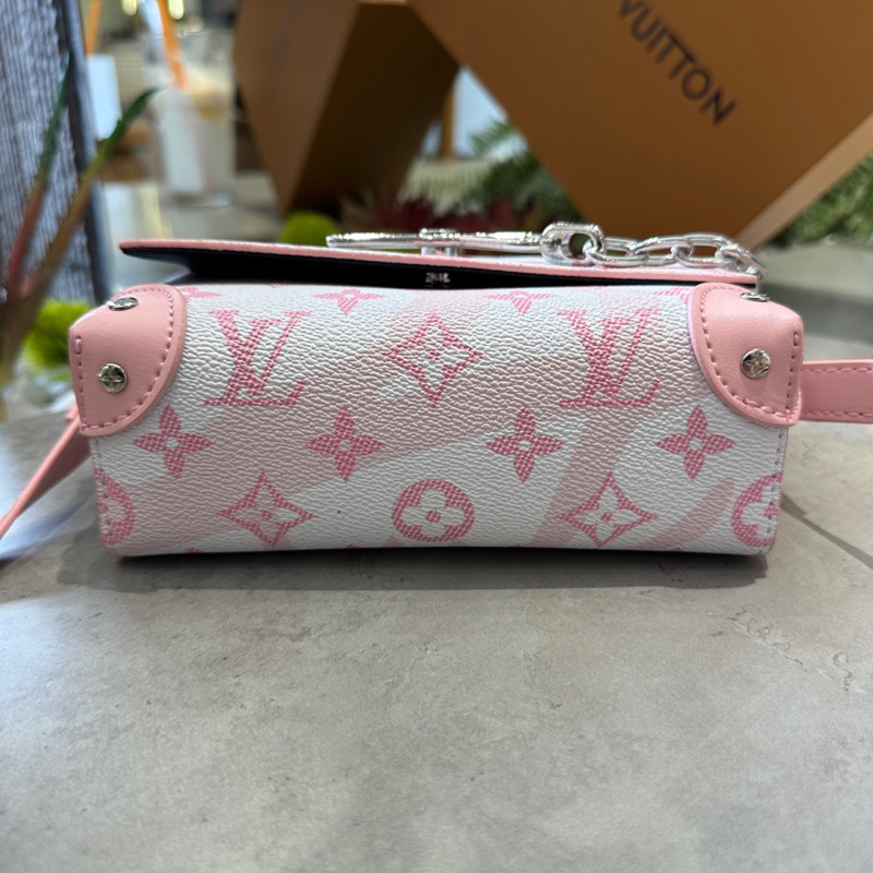 Túi đeo chéo lv truck hồng nam - nữ hàng super sale fullbox