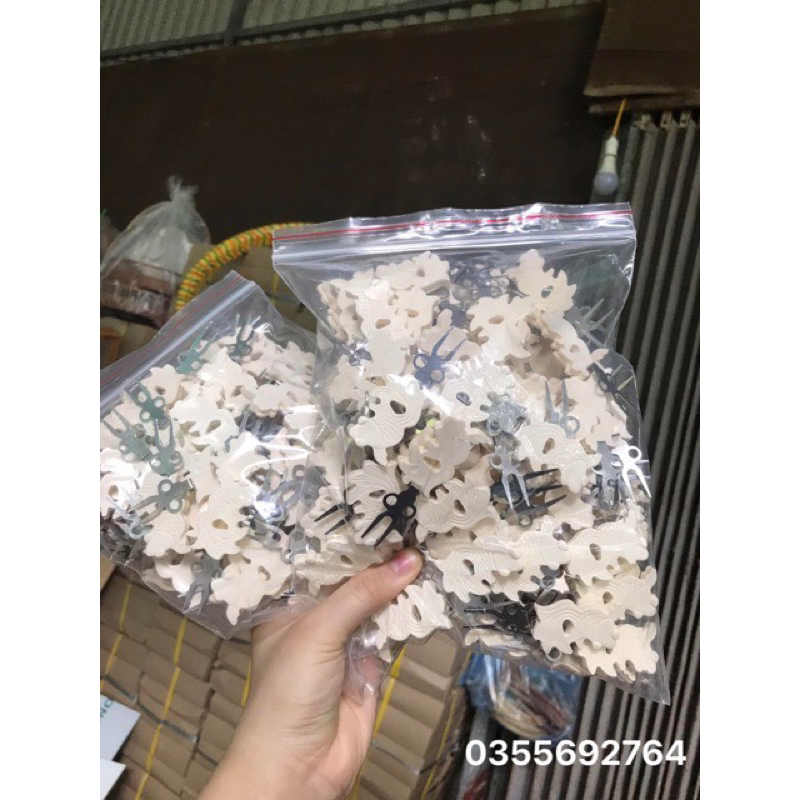 Xiên hoa quả cho chim ăn hàng sài gòn loại 1 giúp chim ăn dễ dàng dễ lắp ráp vào lồng