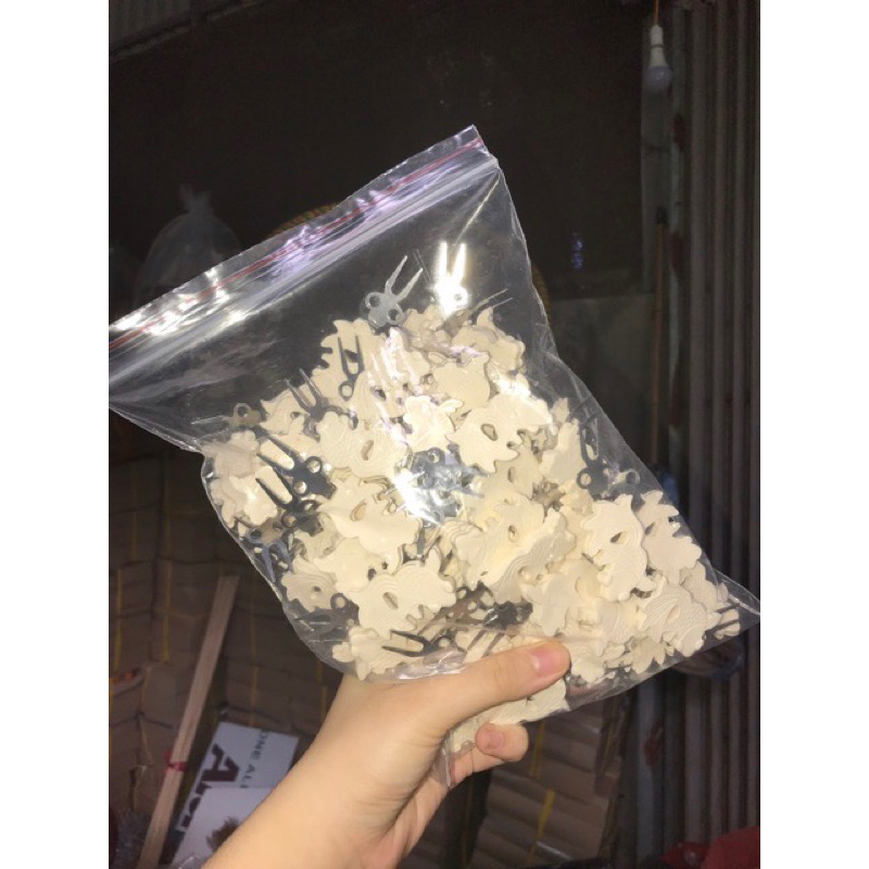 Xiên hoa quả cho chim ăn hàng sài gòn loại 1 giúp chim ăn dễ dàng dễ lắp ráp vào lồng