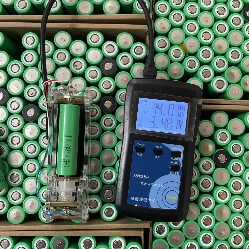 Cell Pin 18650 Samsung 25r DL 2500mAh - 3.7V xả 25A Tháo khối  25r