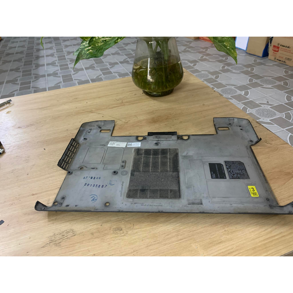 vỏ mặt e dành cho laptop dell e6420 ( vỏ tháo máy )