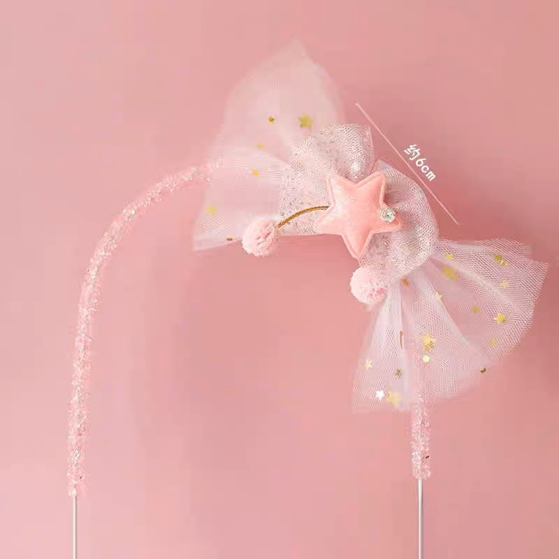 Cổng nơ hồng trang trí bánh kem