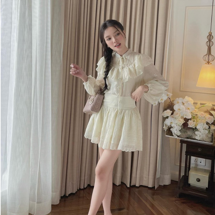 Set áo sơ mi tơ tay lỡ bèo cổ thắt dây phối chân váy dáng ngắn lót quần thời trang tiểu thư sang chảnh thanh lịch LEVAN