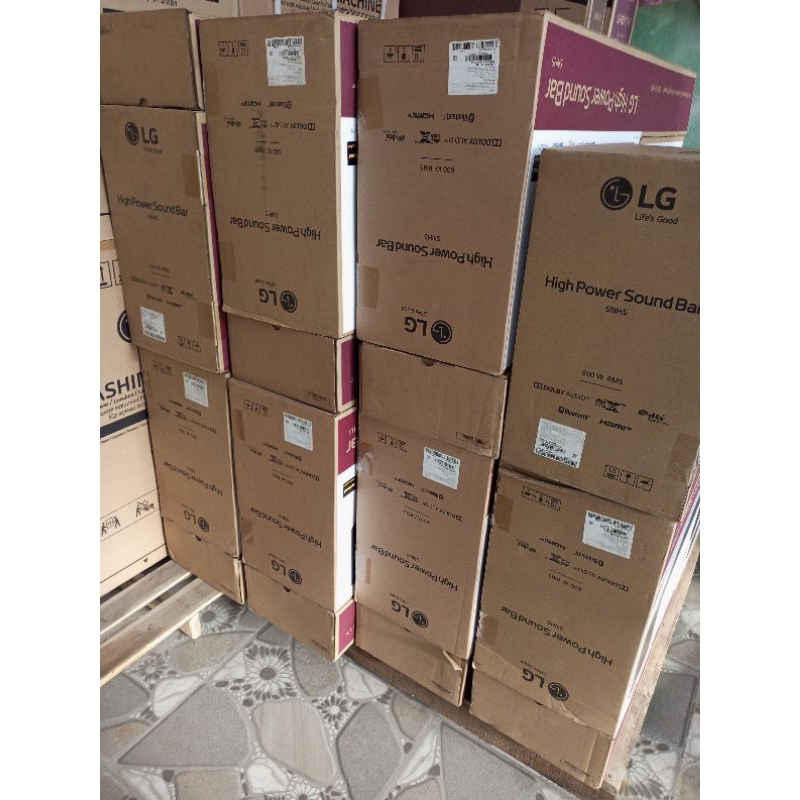 Bộ loa thanh LG SNH5 600W