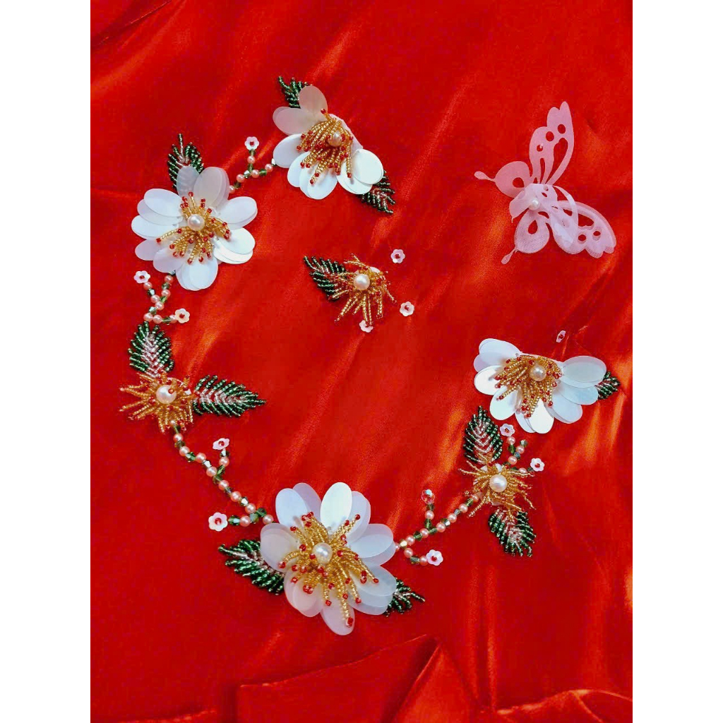 Áo Dài Tết Bé Gái Kèm Quần Áo Dài Cách Tân Truyền Thống 4 Tà May Sẵn Thêu Họa Tiết Đính Hoa Nổi Vải Tơ Óng Mềm Mại