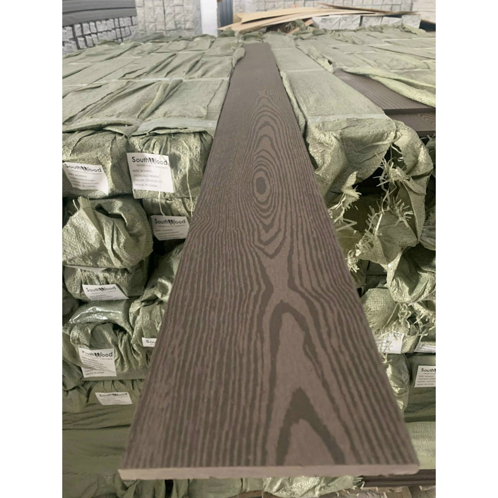 Thanh đa năng gỗ nhựa rộng 14,2m, dày 10mm, dài 96cm, làm cổng, hàng rào