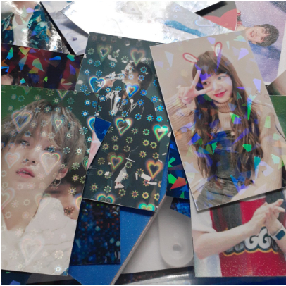 IN HÌNH - 100 card bo góc Hologram- Card in theo yêu cầu có hiệu ứng Hologram