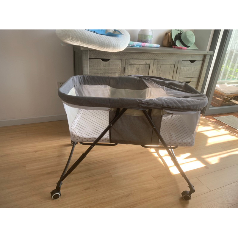 Thanh lý nôi di động cho bé