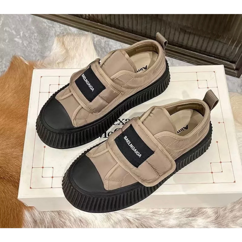 Giày Sneaker cá tính