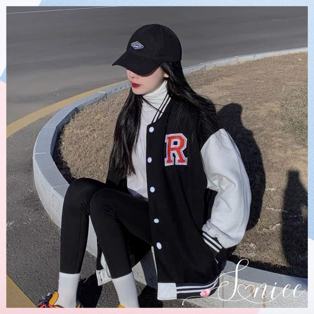 Áo bomber unisex áo khoác nam nữ varsity cúc bấm chất nỉ trơn cao cấp hoạt tiết chữ R thêu nổi form rộng SannieeClothes