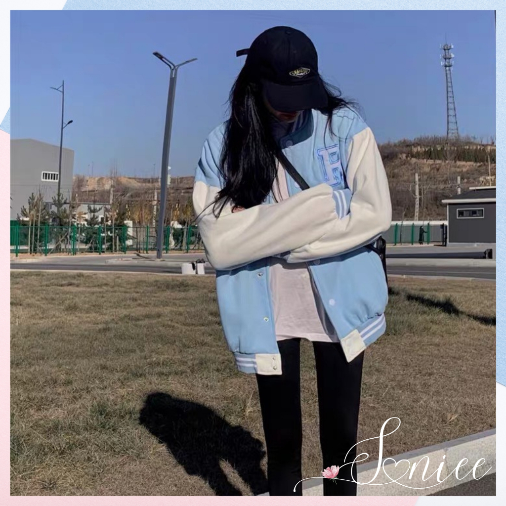 Áo bomber unisex áo khoác nam nữ varsity cúc bấm chất nỉ trơn cao cấp hoạt tiết chữ R thêu nổi form rộng SannieeClothes