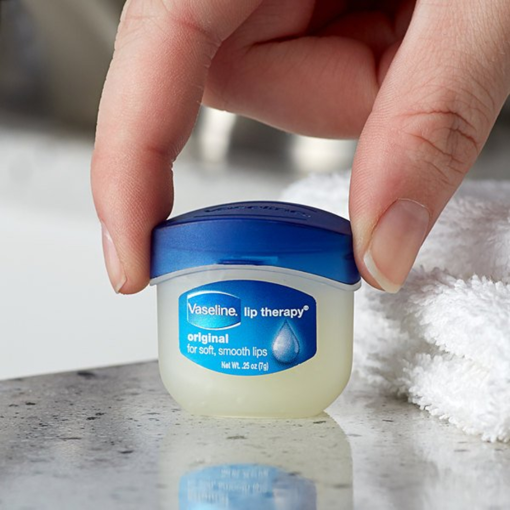 Ủ môi Vaseline, Sáp dưỡng môi Vaseline USA, Son dưỡng môi Vaseline hồng xinh mang lại làn môi mềm mọng tức thì 7g